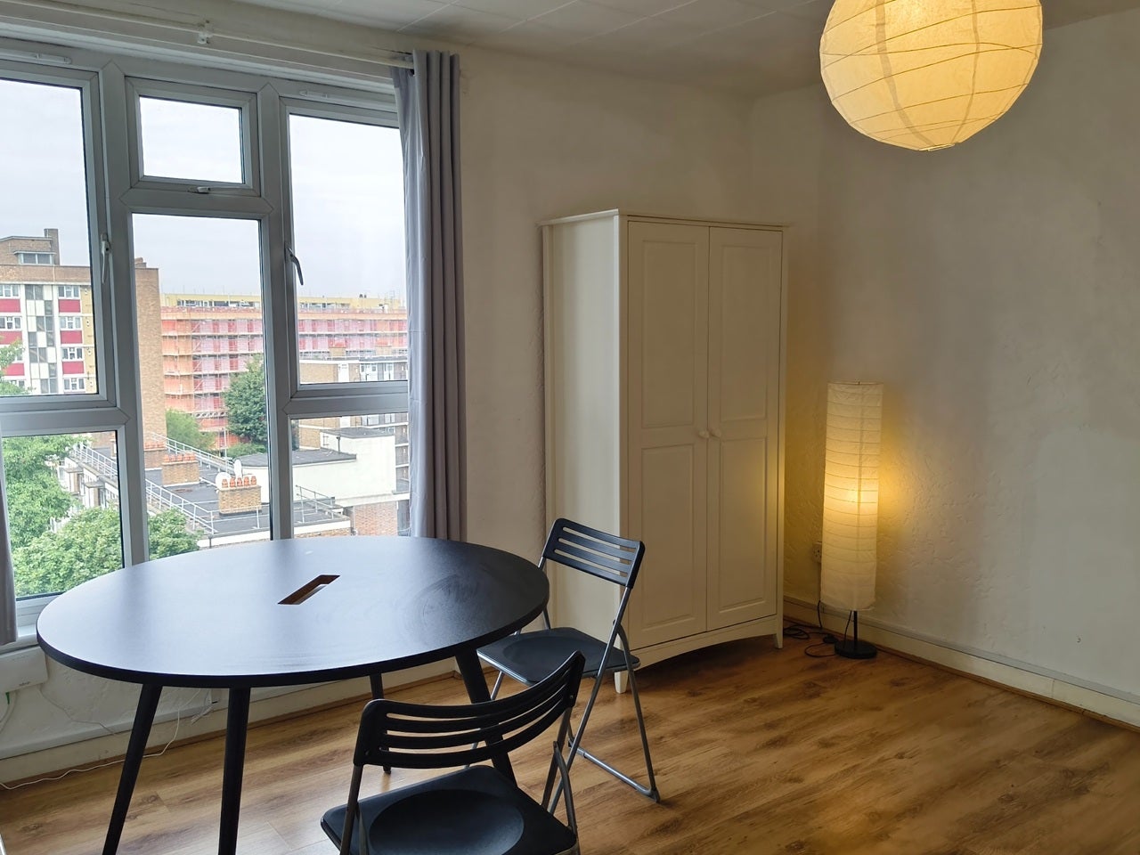 Flat Evelyn Walk in Greater London