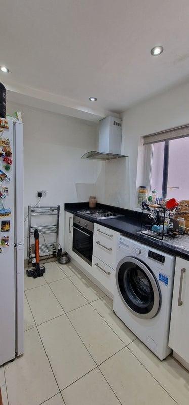 Room Salcombe Avenue in Birmingham