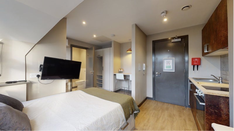 Flat Falconar Street in Newcastle upon Tyne