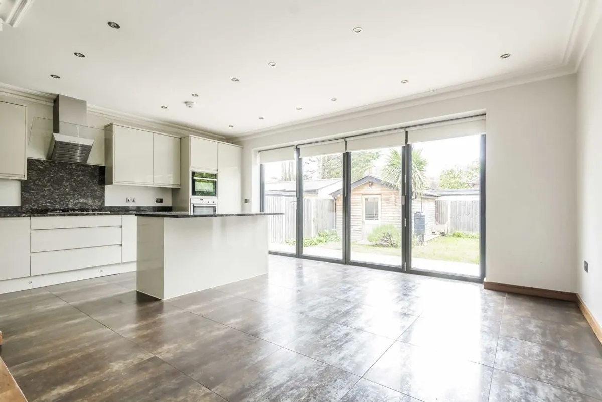 House Gibbon Road in Greater London