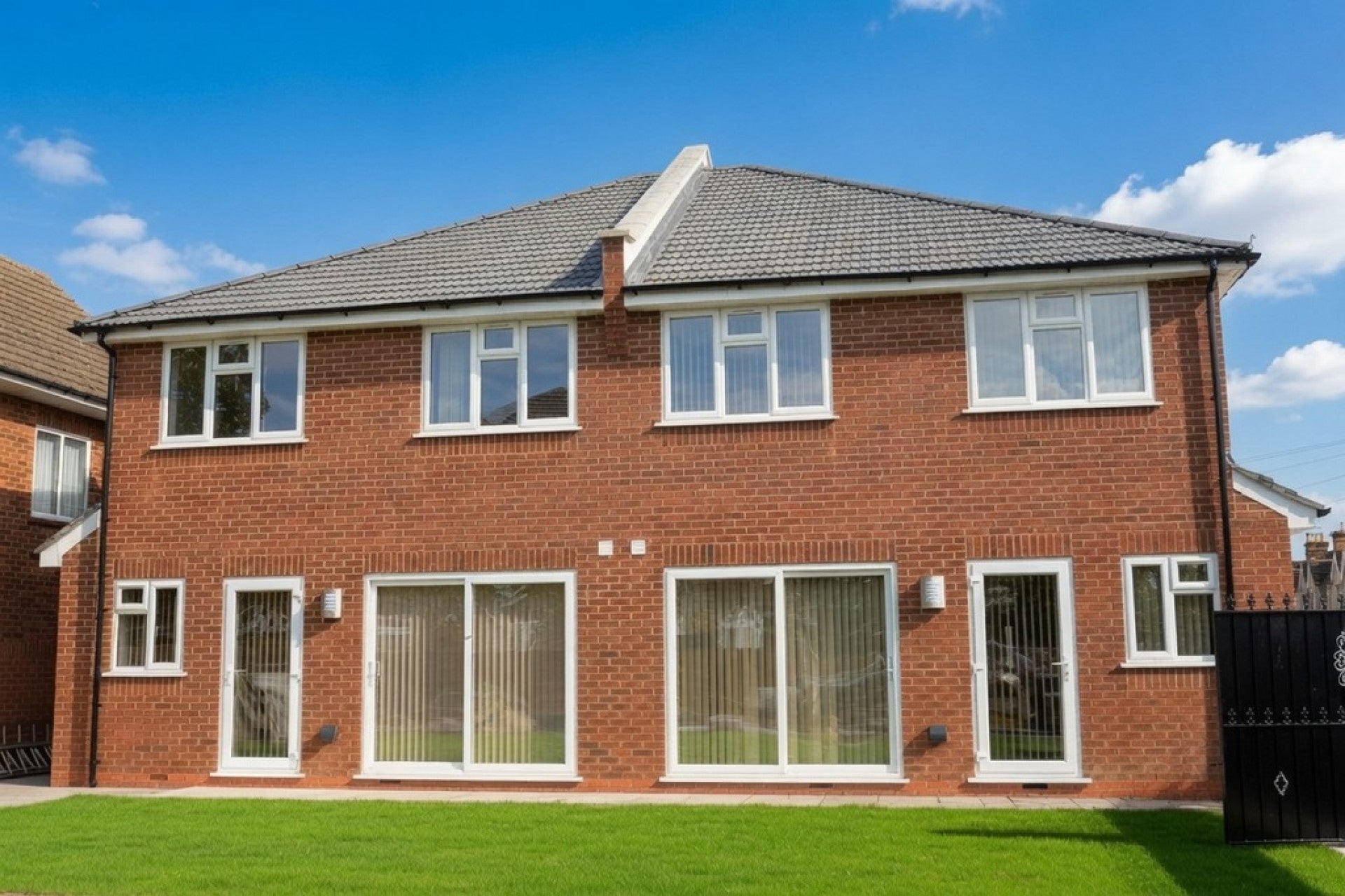 Flat Browells Lane in Greater London
