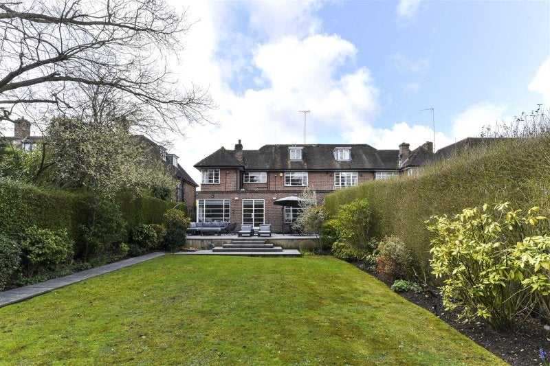 House Finchley Road in Greater London