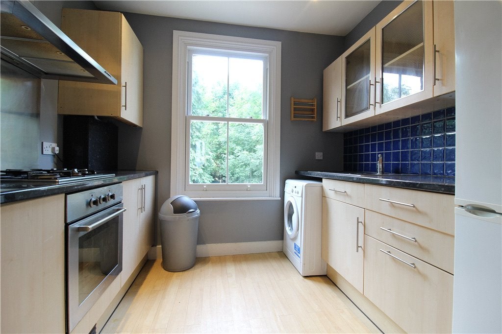 Flat Framfield Road in Greater London