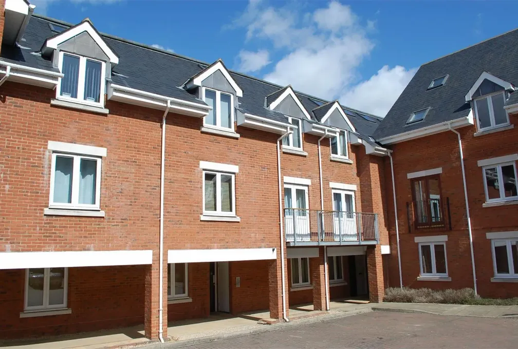 Flat Cambridge Road in North Hertfordshire