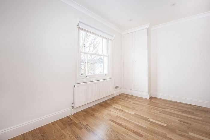 House Sheendale Road in Greater London