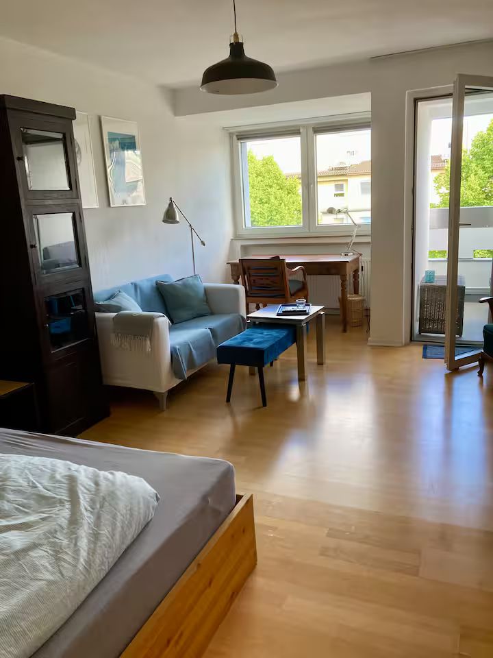Wohnung Merziger Straße in Düsseldorf