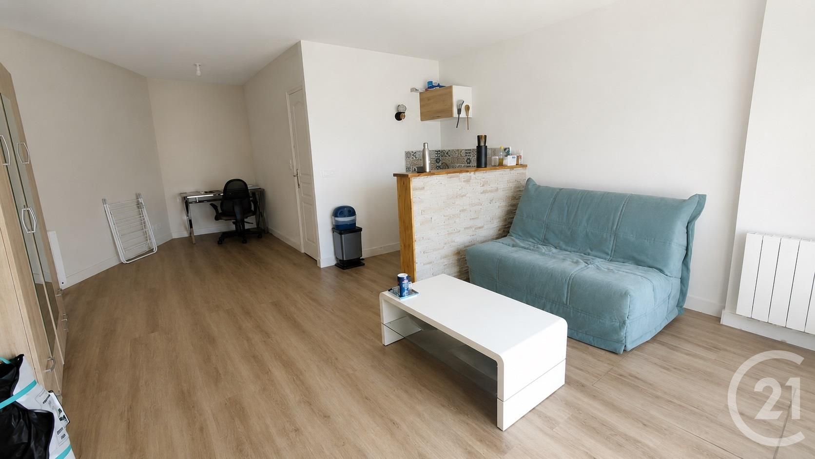 Appartement Rue Du Pressoir à Châteauneuf-Val-de-Bargis
