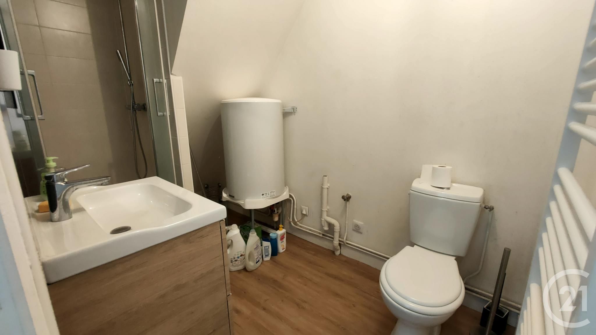 Appartement Rue Du Pressoir à Châteauneuf-Val-de-Bargis