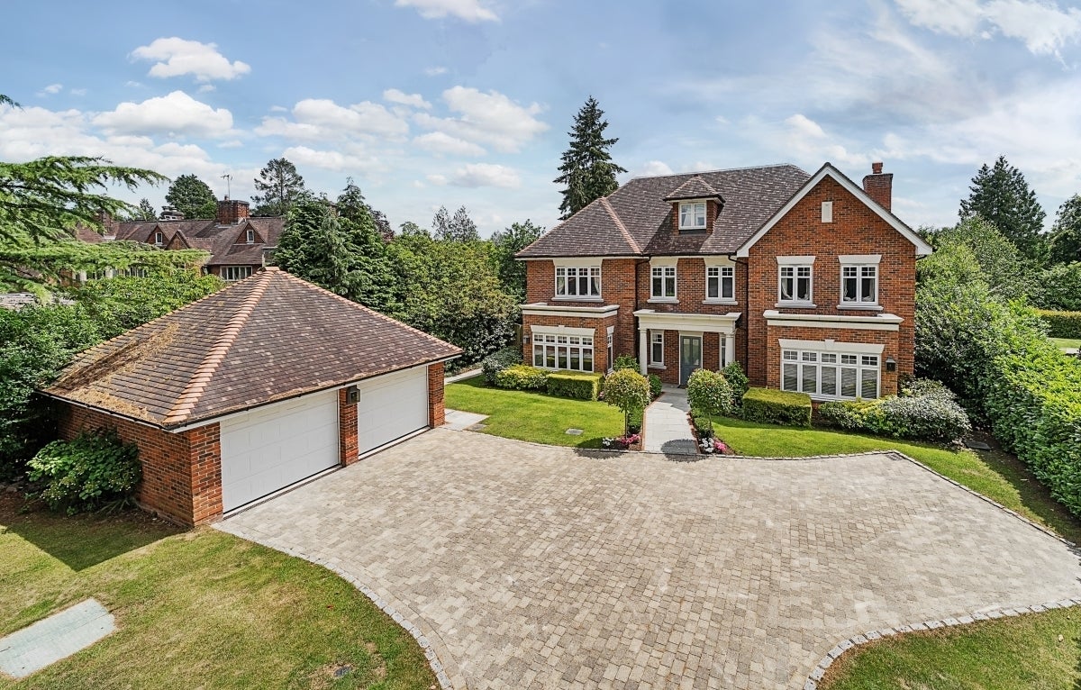 House Tilford Road in Waverley
