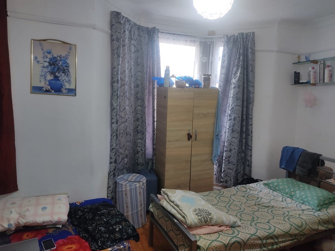 Room Essex Road in Greater London