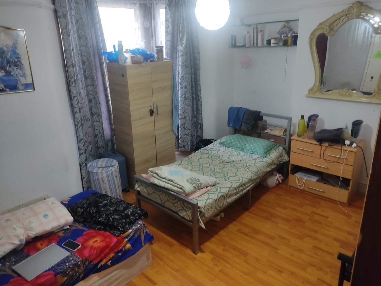 Room Essex Road in Greater London