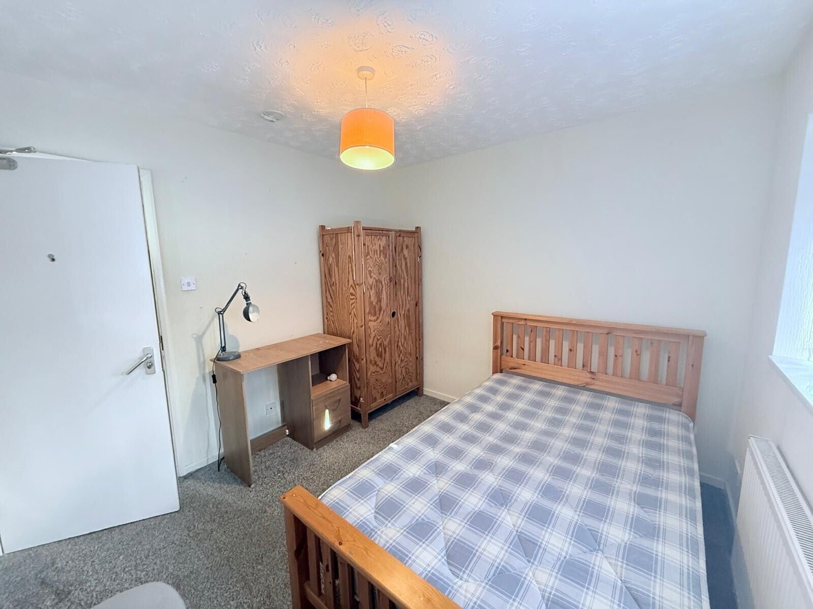 Room Arnesby Road in Nottingham