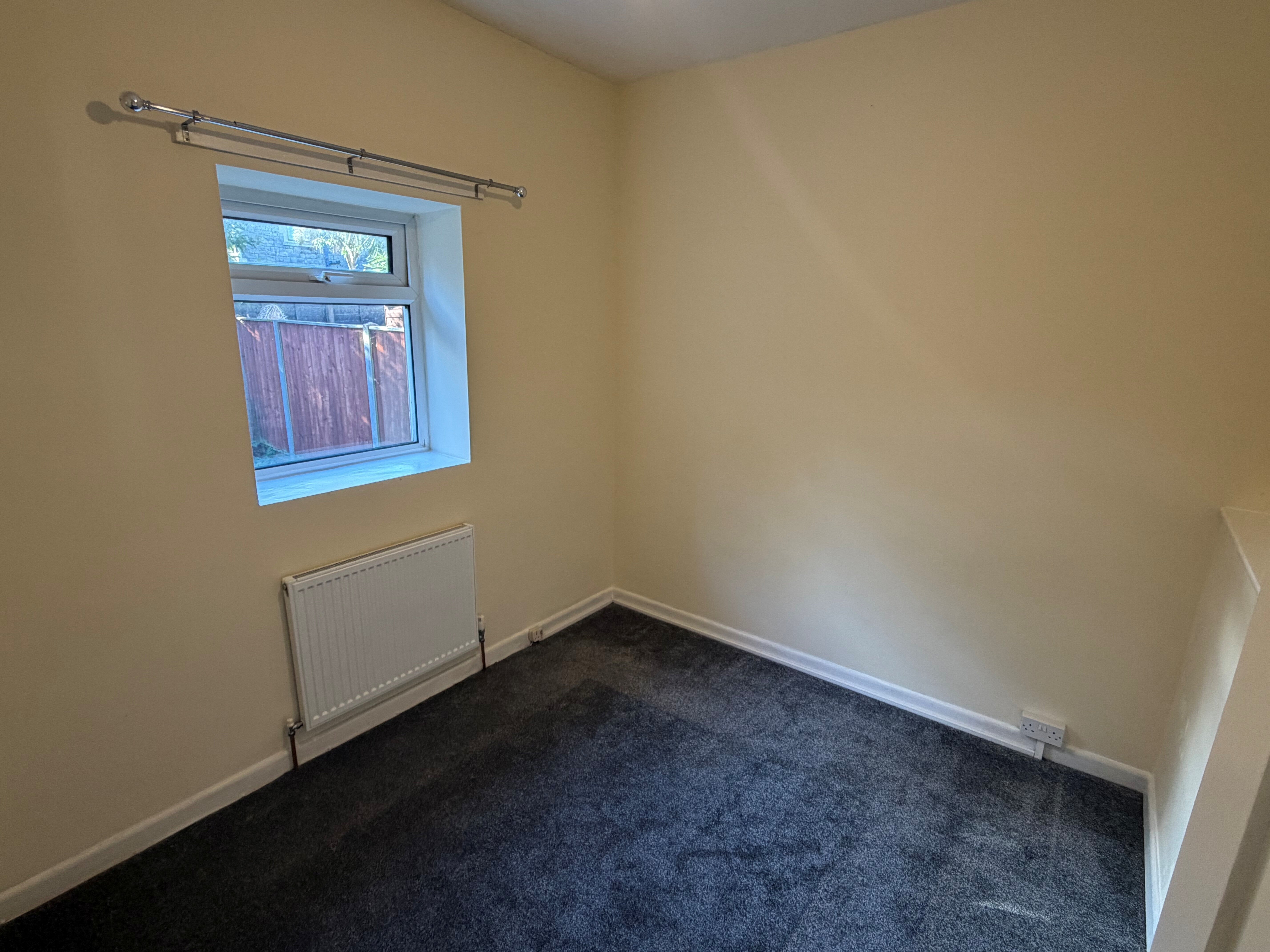 Flat Clarence Road South in Weston-super-Mare