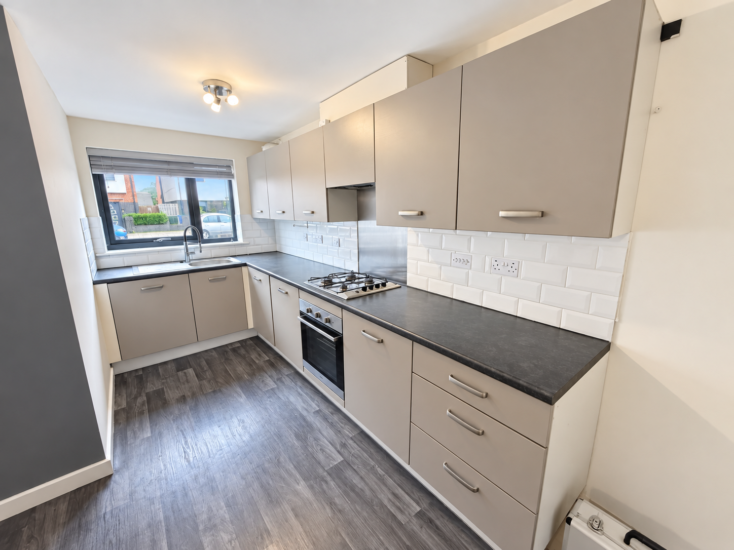 House Woodfield Way in Doncaster