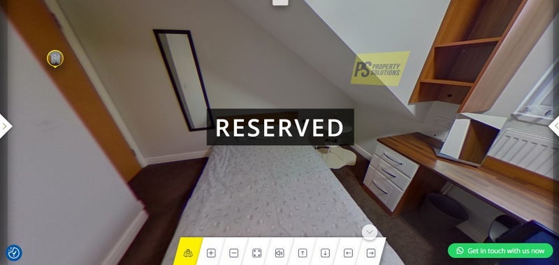 Room Hubert Road in Birmingham