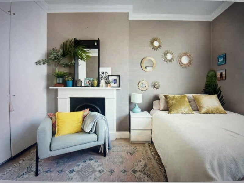 Room Sinclair Road in Greater London