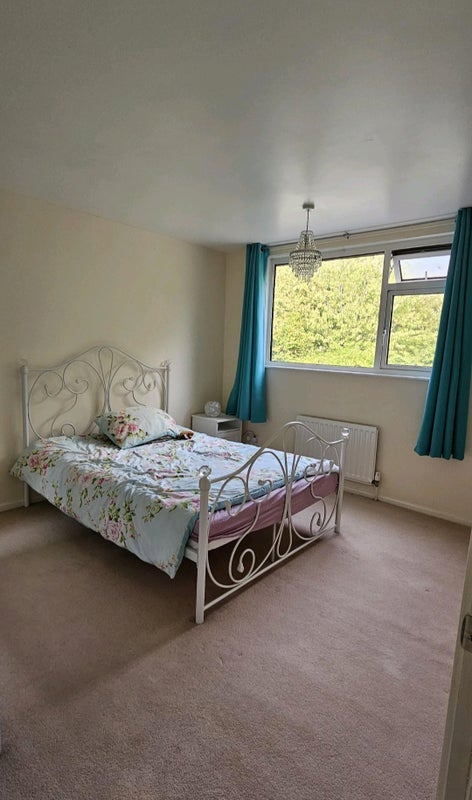 Room Verity Crescent in Poole