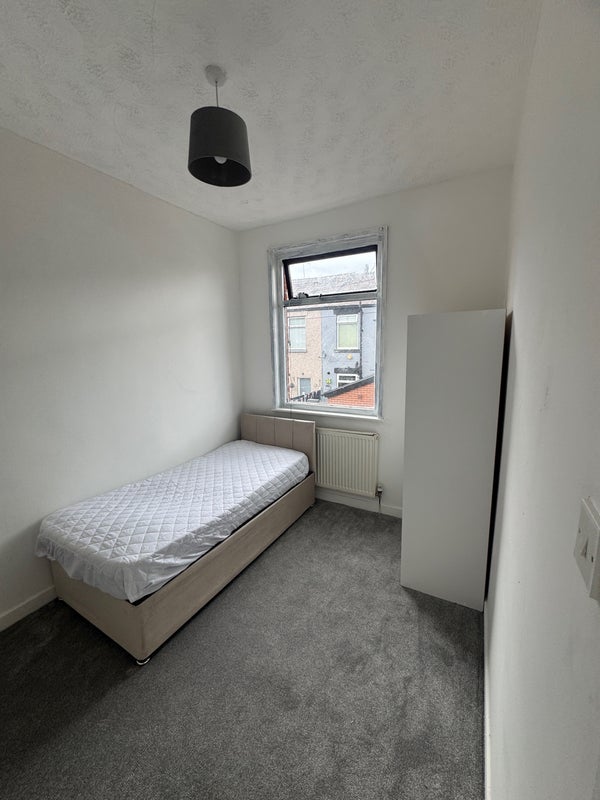 Room Albert Street in Heywood