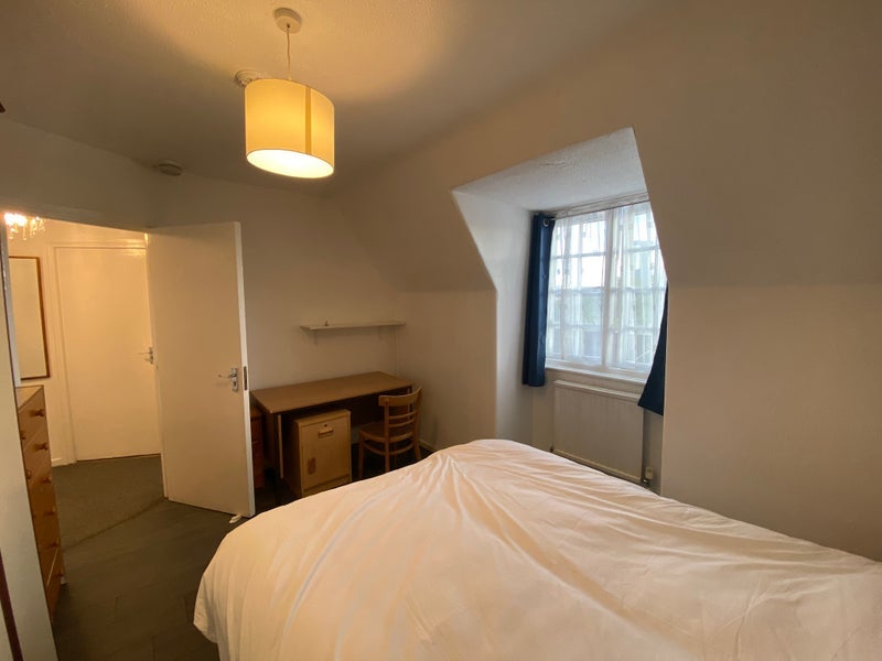 Room Chalton Street in Greater London