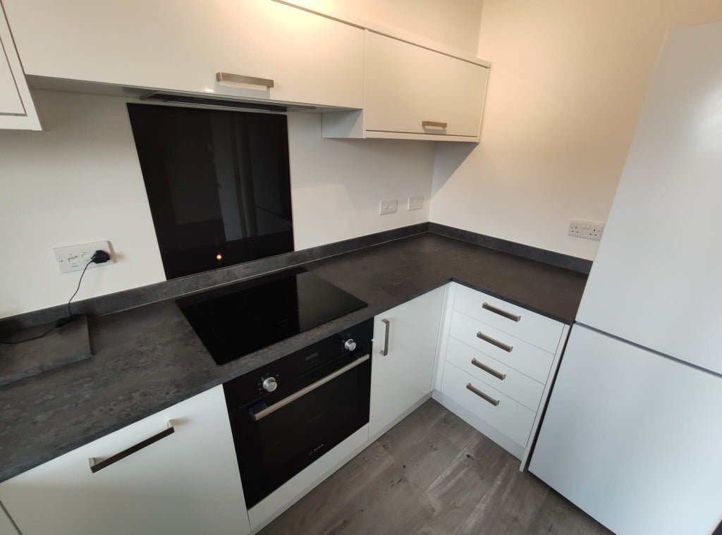 Flat Langside Gardens in Glasgow