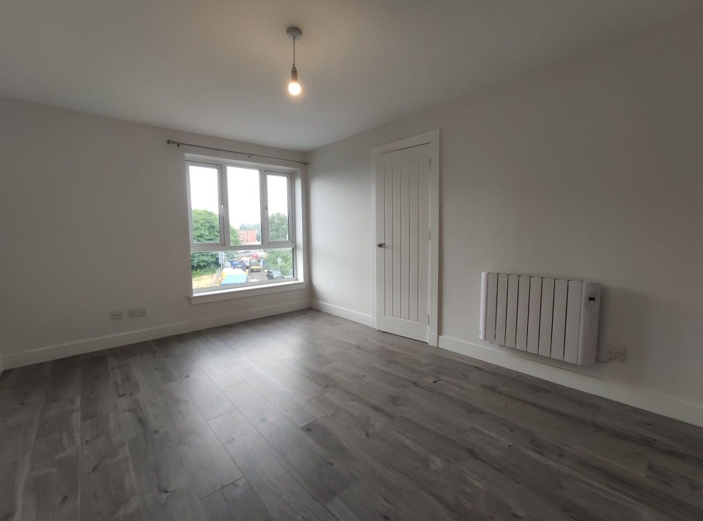 Flat Langside Gardens in Glasgow