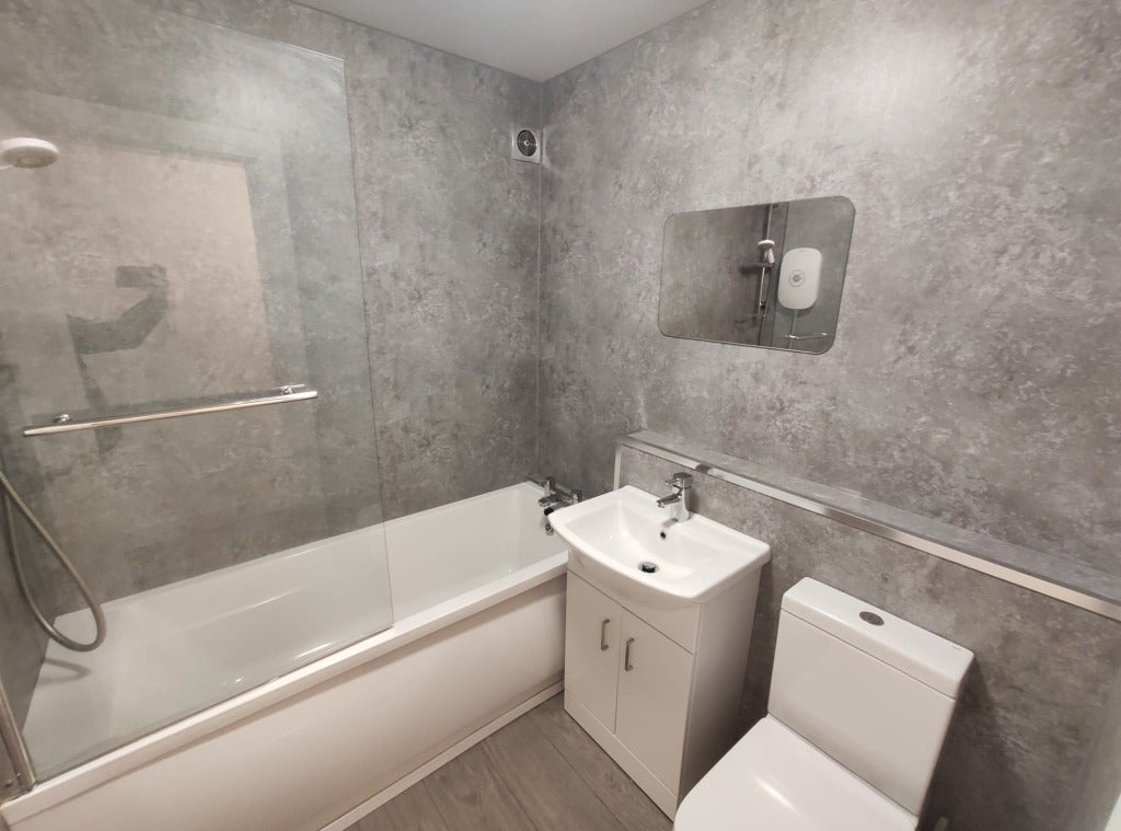 Flat Langside Gardens in Glasgow