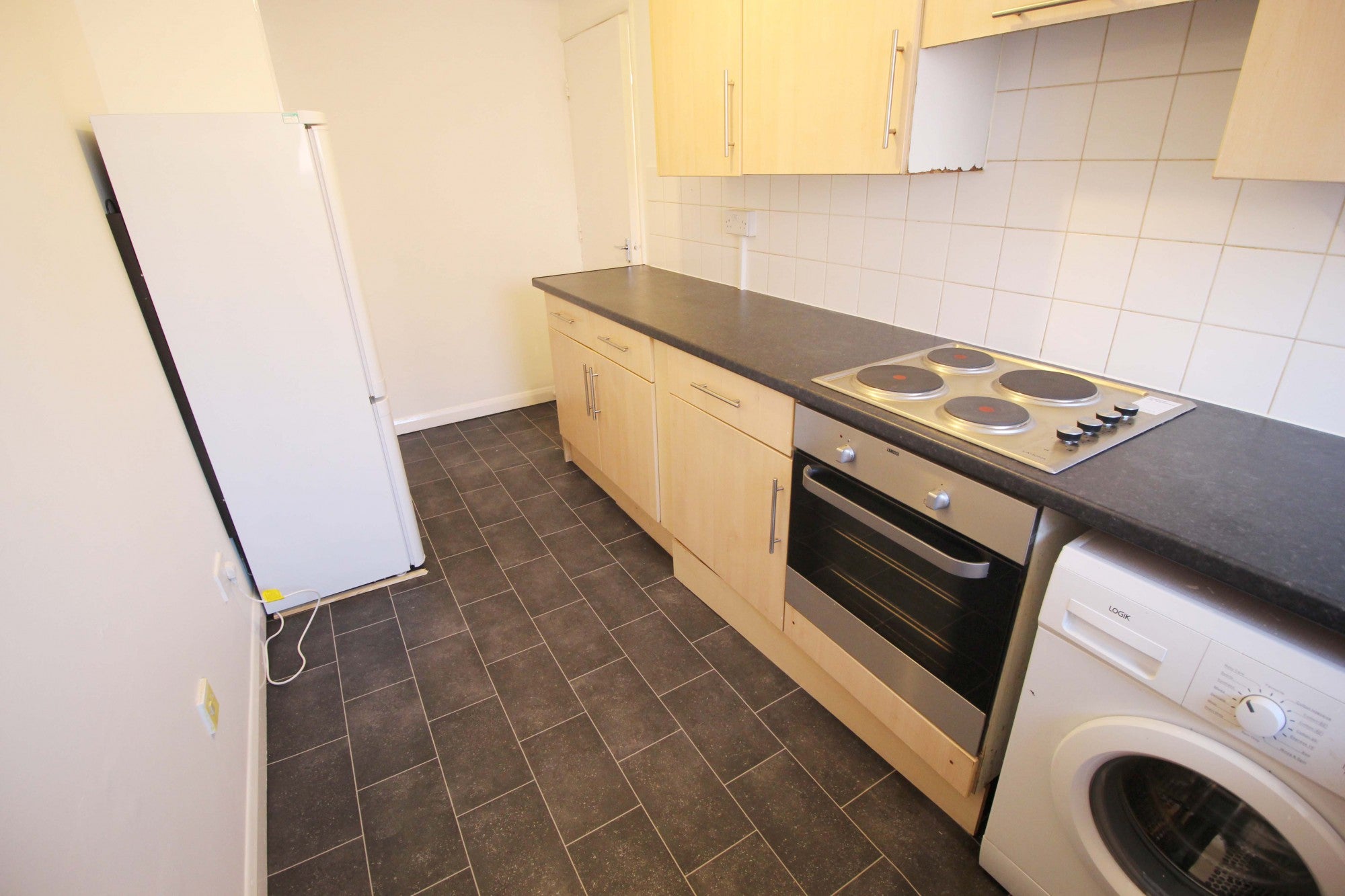 Flat Fels Close in Greater London
