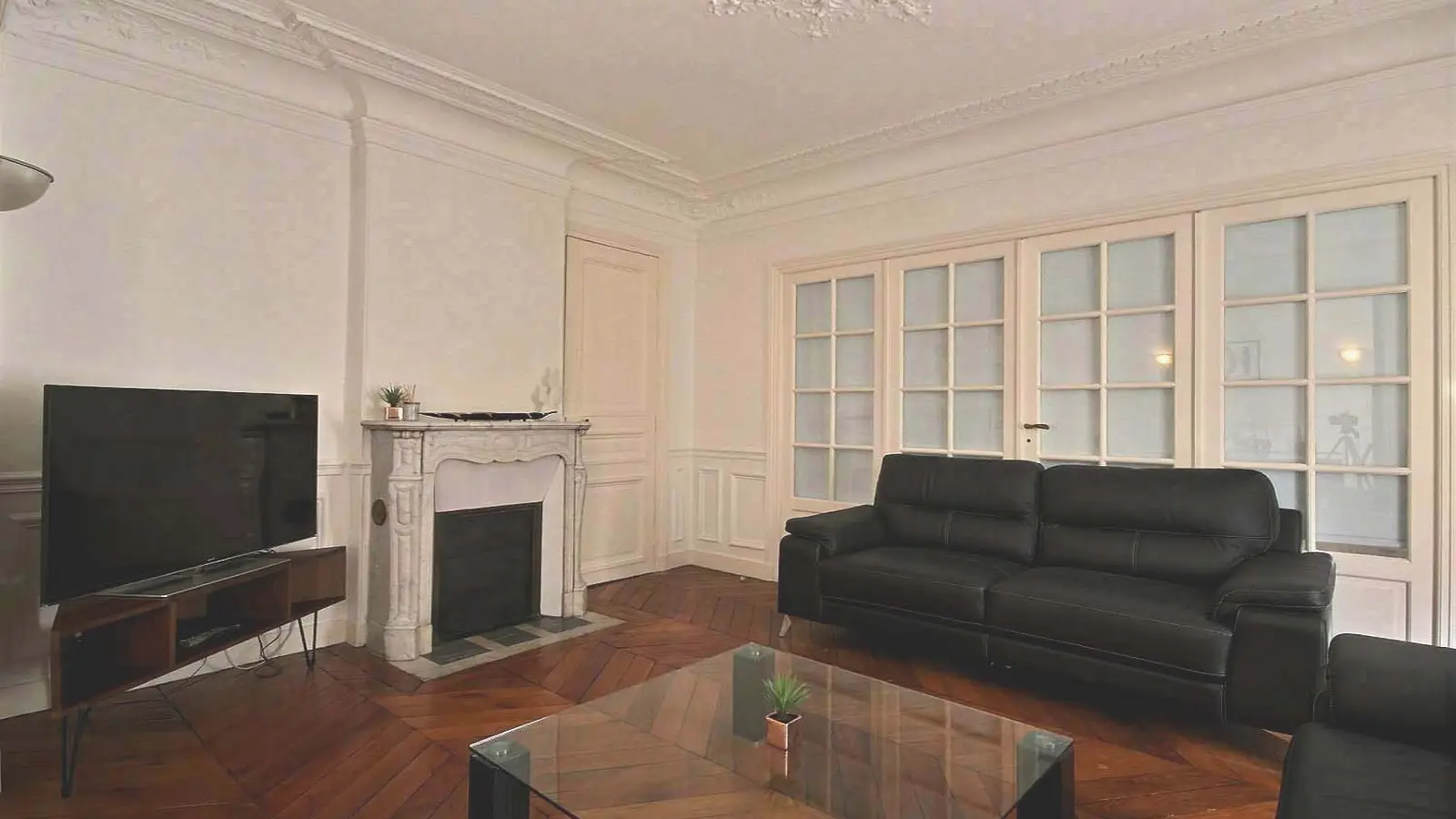 Flat Rue Barye in Paris