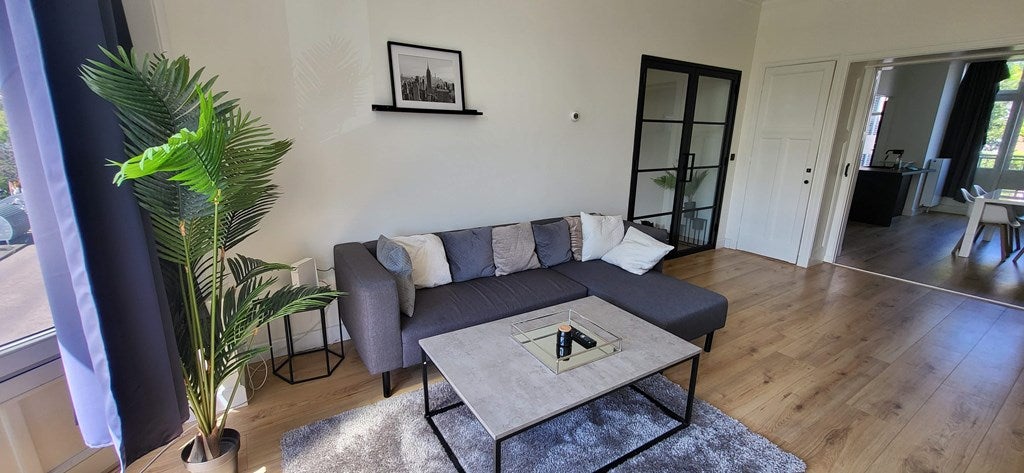 Appartement Valkenboskade in Den Haag