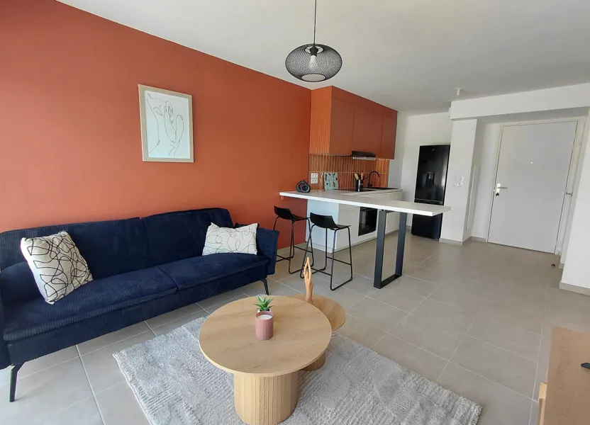 Flat Avenue Nostradamus in Saint-Martin-de-Crau