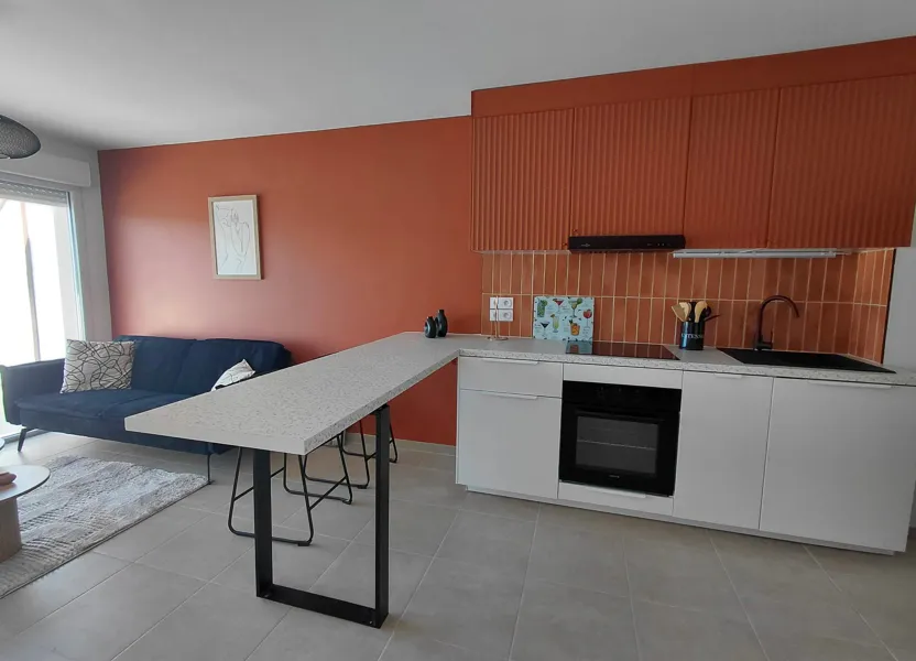 Flat Avenue Nostradamus in Saint-Martin-de-Crau