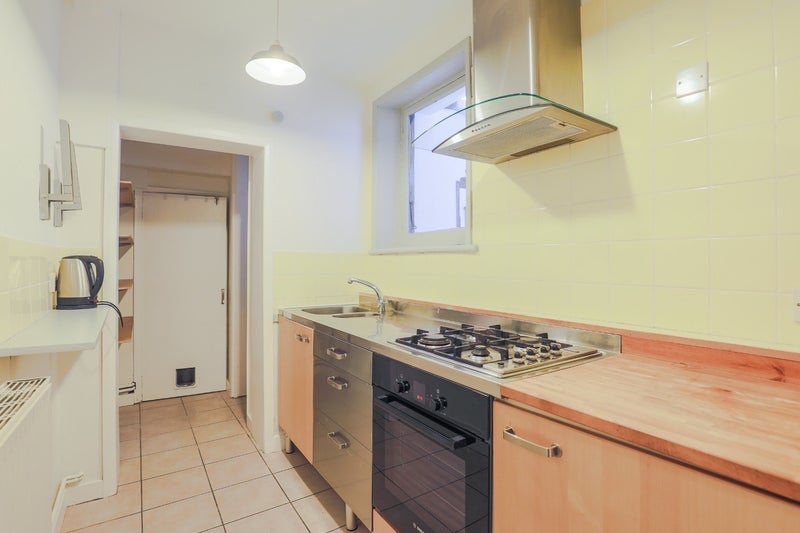 Room Norwood Road in Greater London