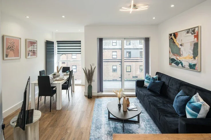 Flat Barnsley Street in Greater London