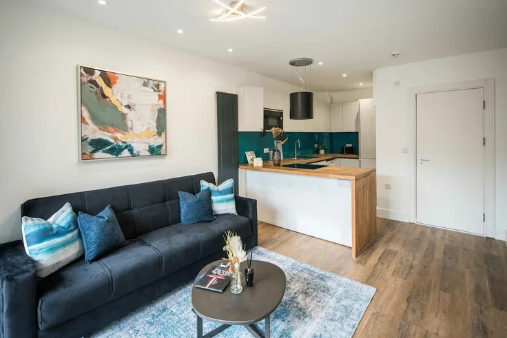 Flat Barnsley Street in Greater London