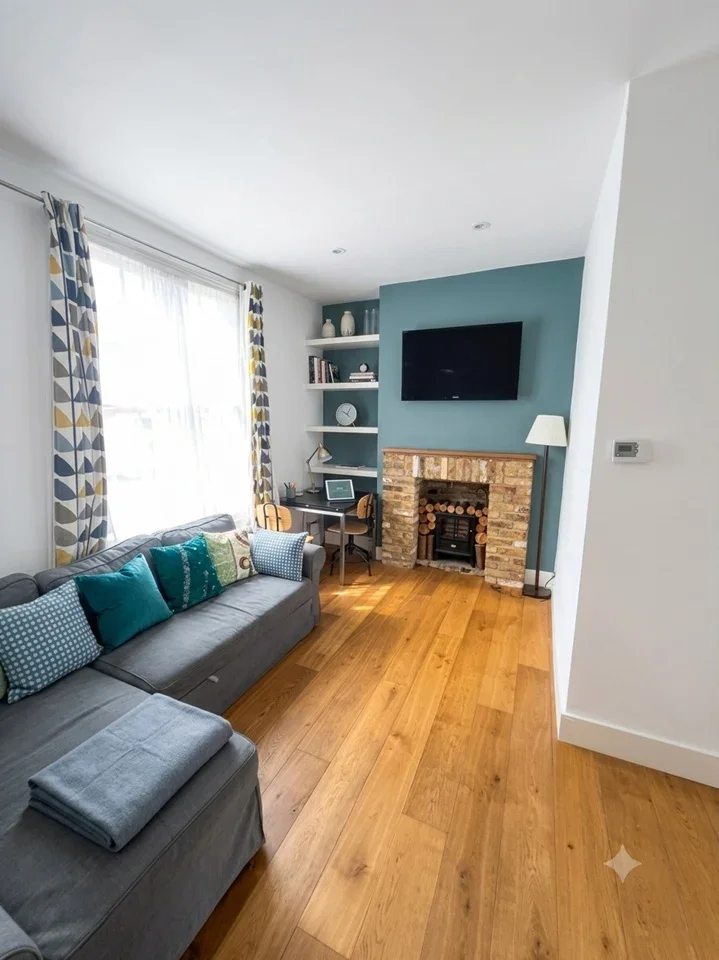 Flat Clapham Park Road in Greater London