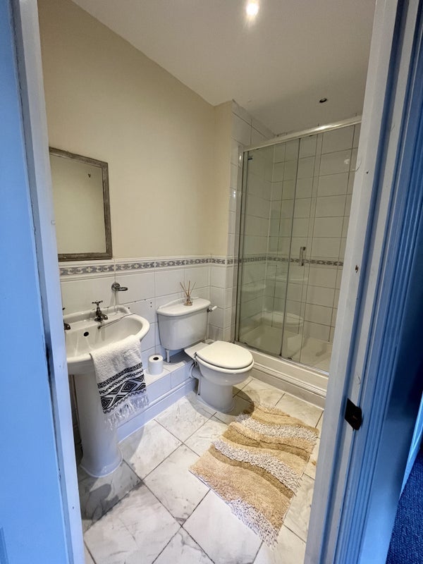 Room Gideon Mews in Greater London