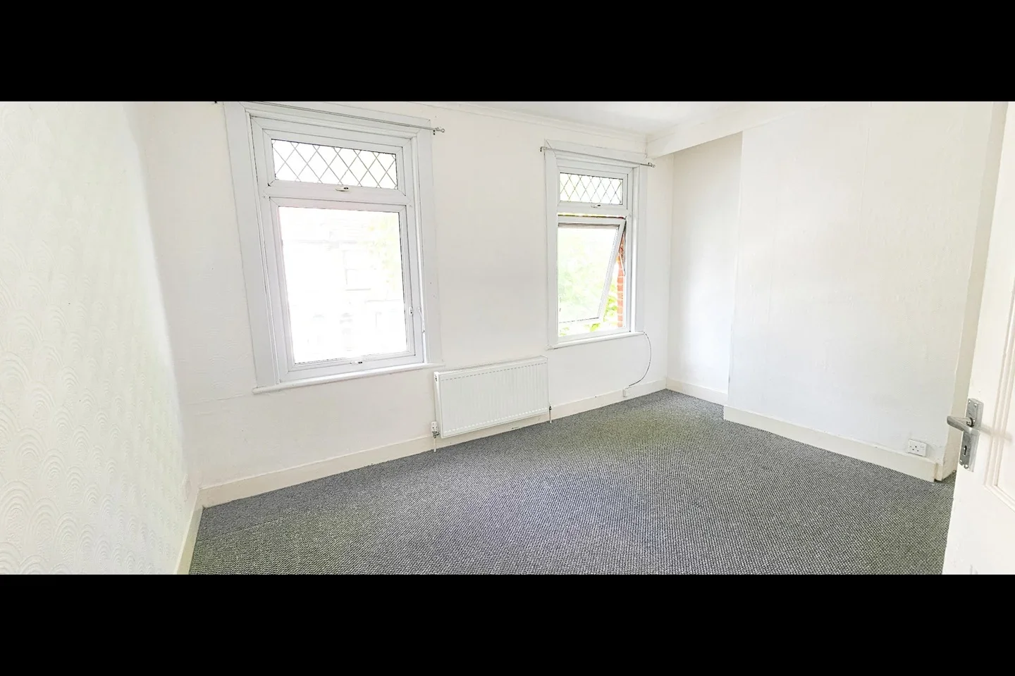 House Thorpe Road in Greater London