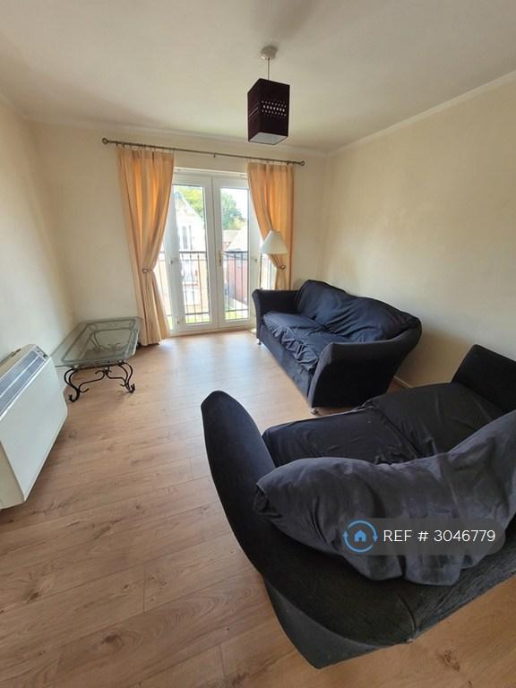Flat Haverton Drive in Manchester
