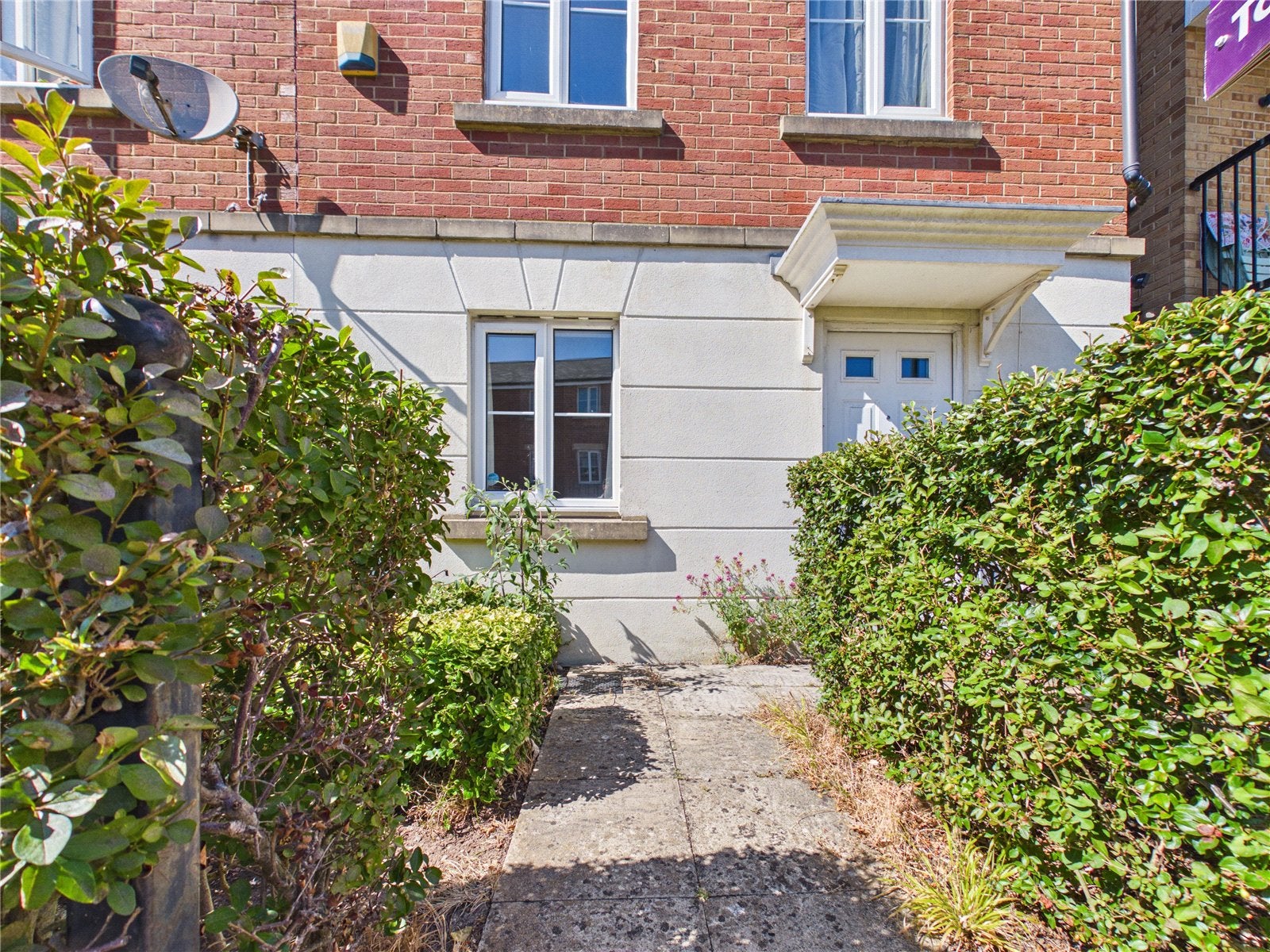 House Montreal Avenue in Bristol