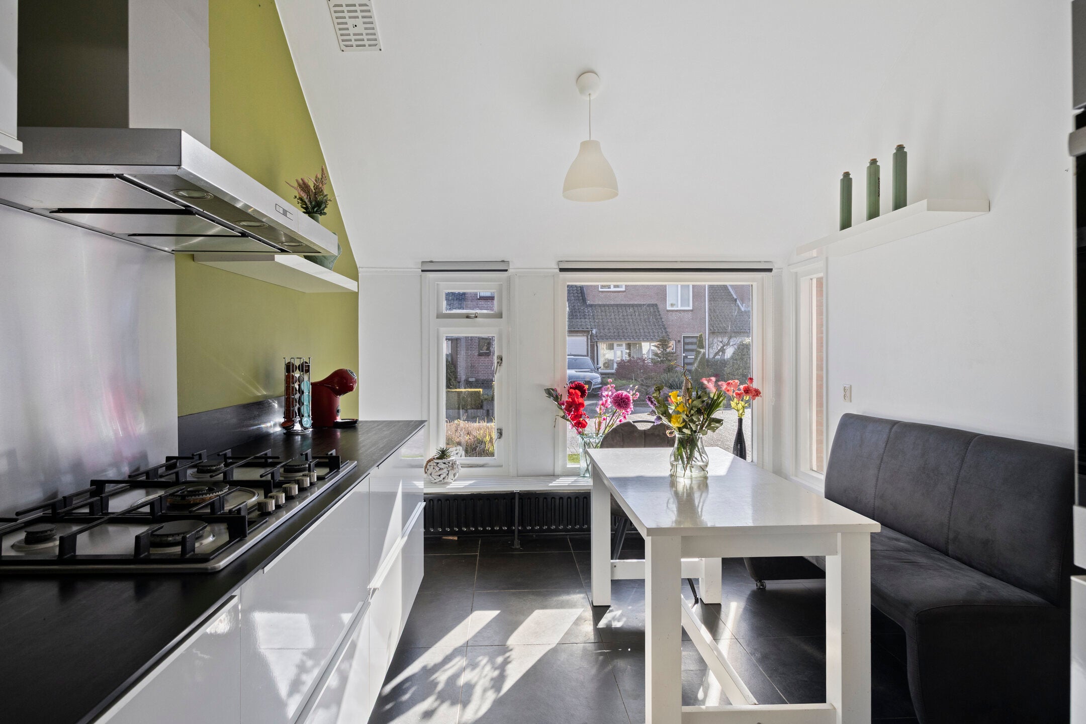 Tussenwoning te koop: Pastoor Huissenstraat 4, Ammerzoden