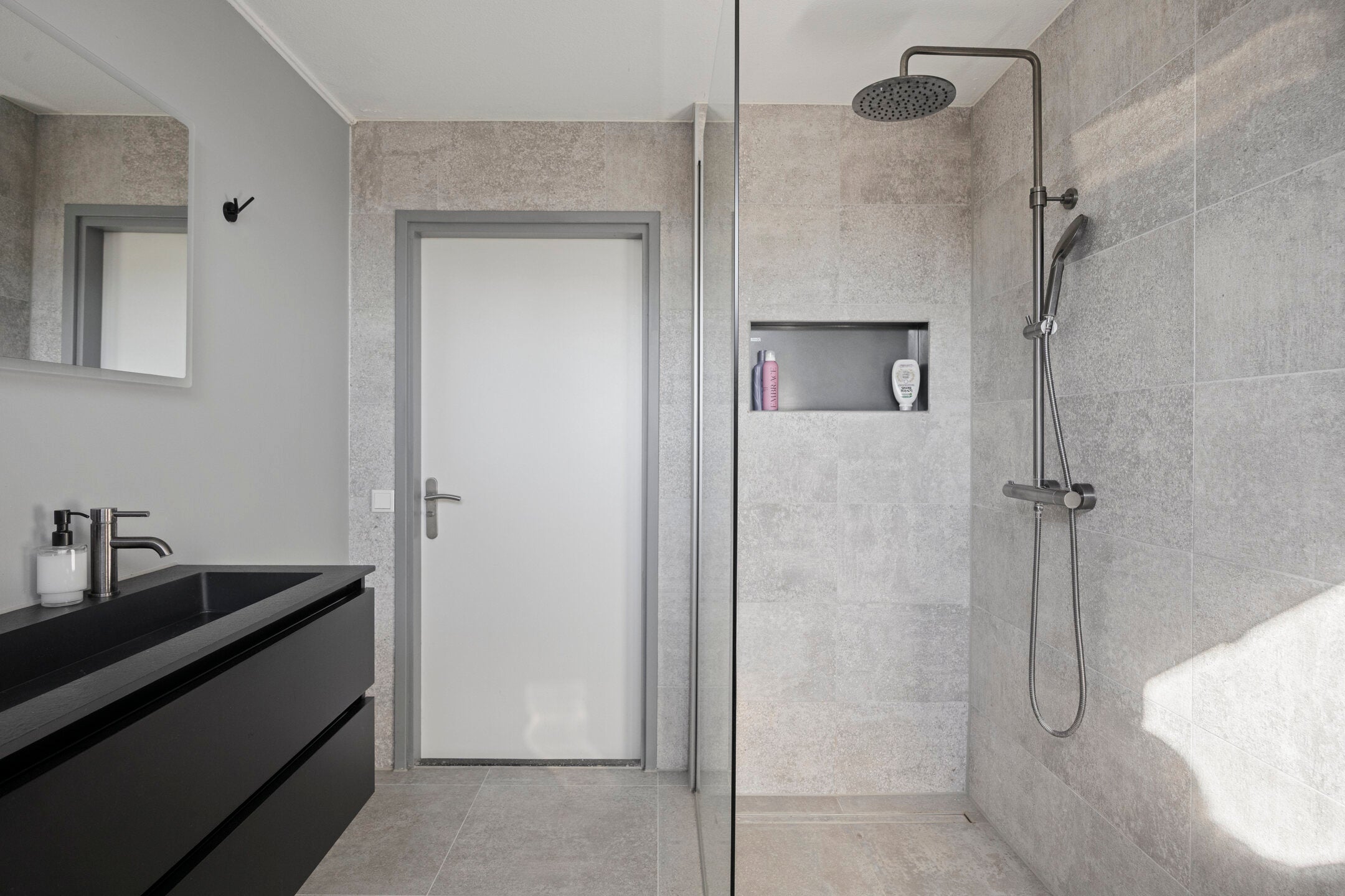 Tussenwoning te koop: Pastoor Huissenstraat 4, Ammerzoden
