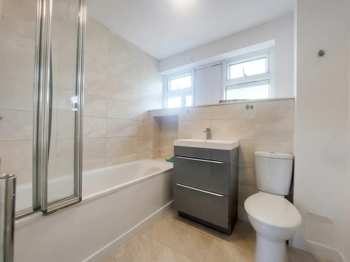 Flat Stratfield Road in Hertsmere