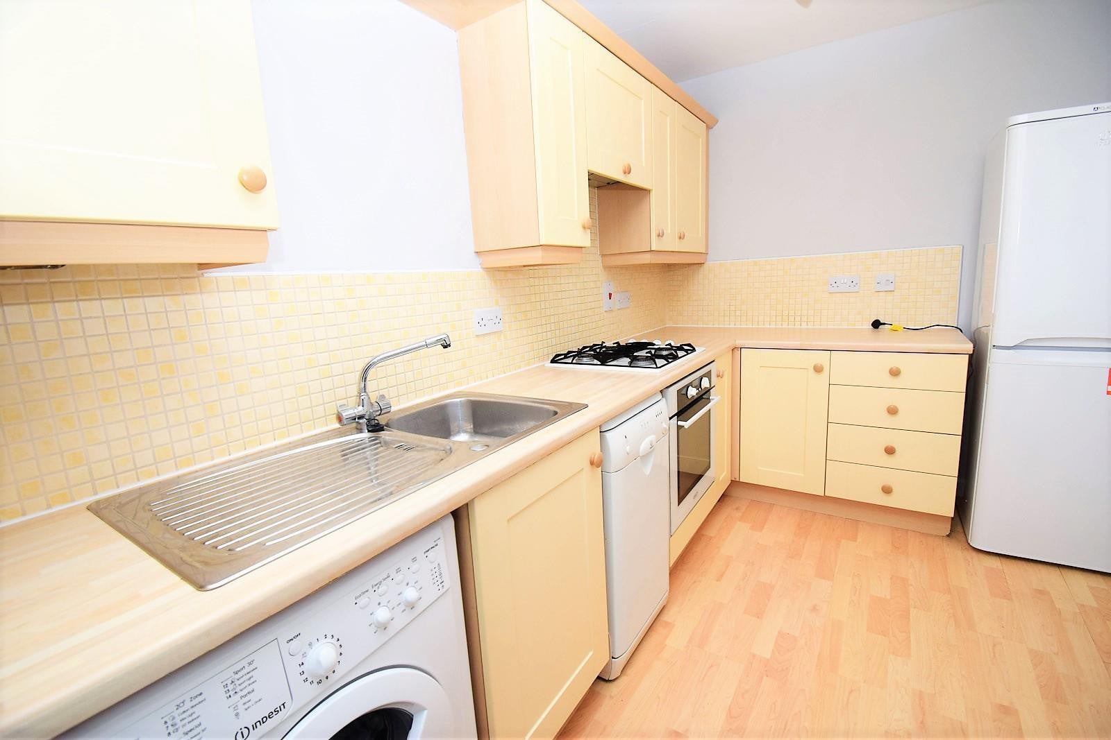 Flat West Farm Avenue in North Tyneside