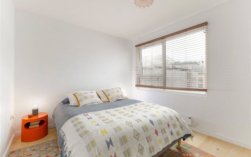 Room Point Pleasant in Greater London