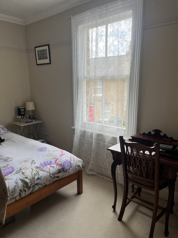 Room St. Margaret's Road in Greater London