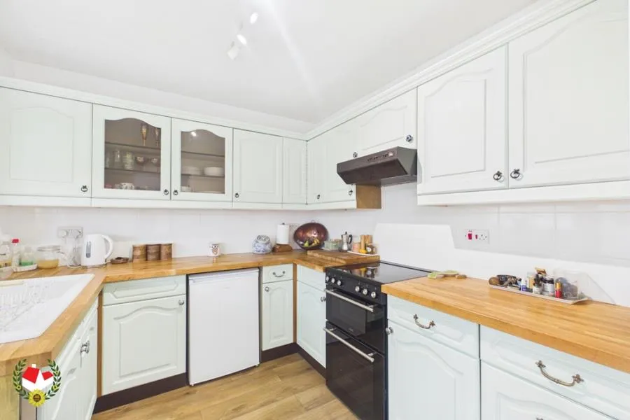 House Paynes Meadow in Stroud
