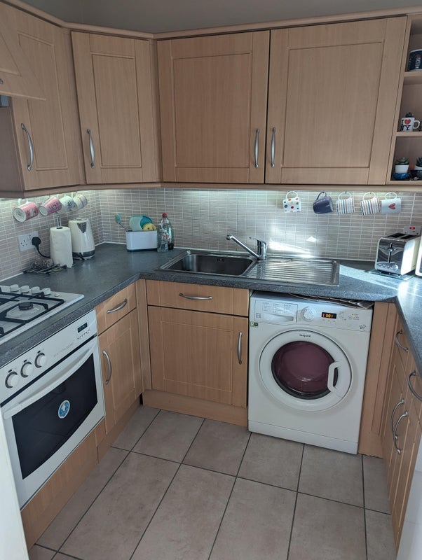 Room Colinton Mains Road in City of Edinburgh