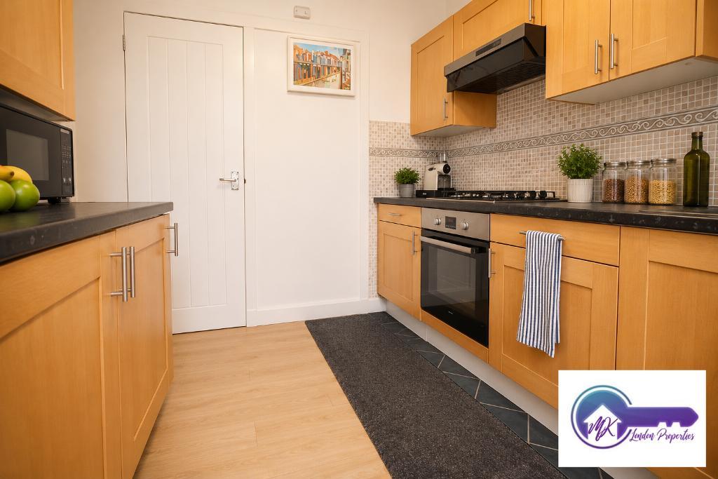 Room Camden Road in Greater London