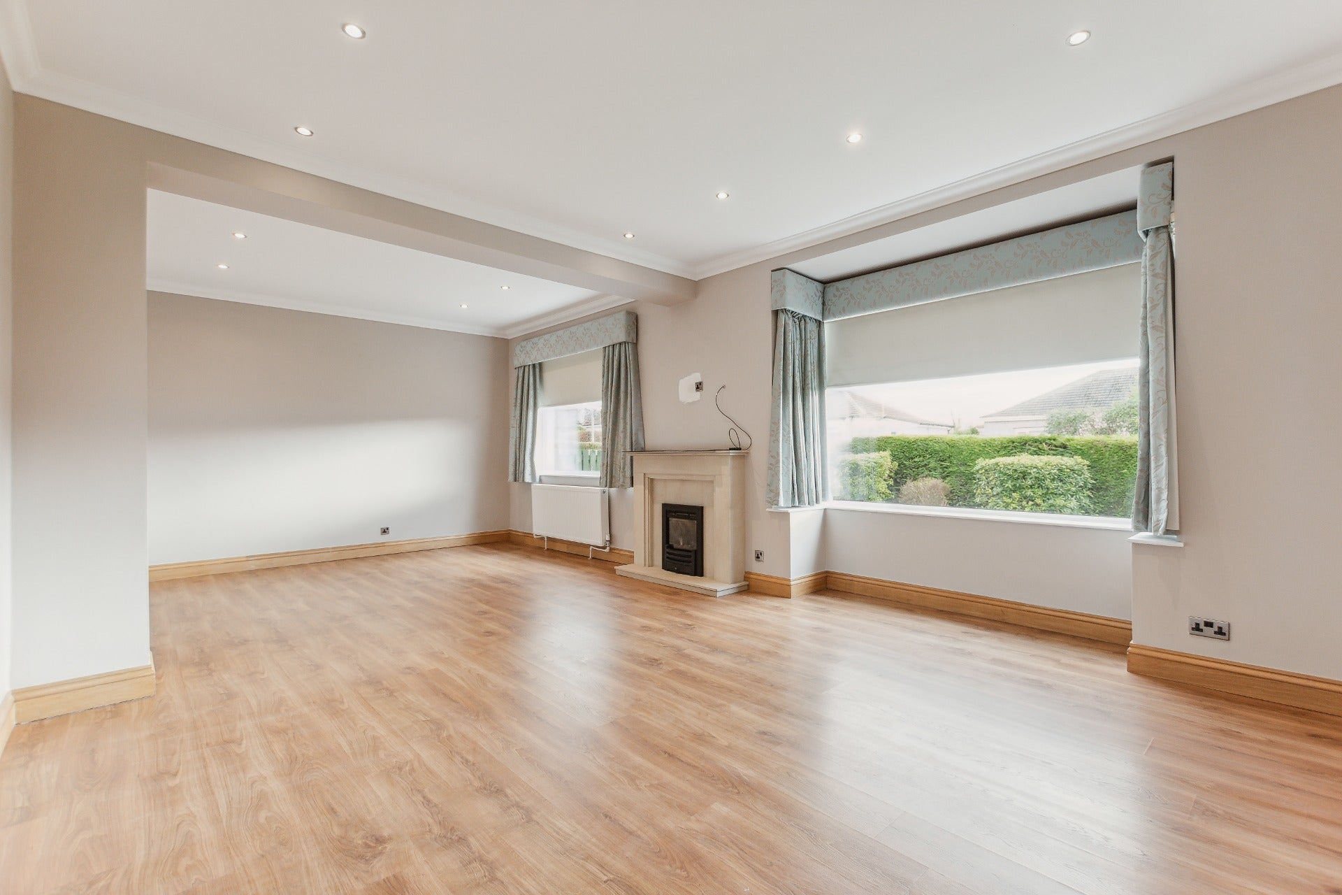 House West Chapelton Drive in Bearsden