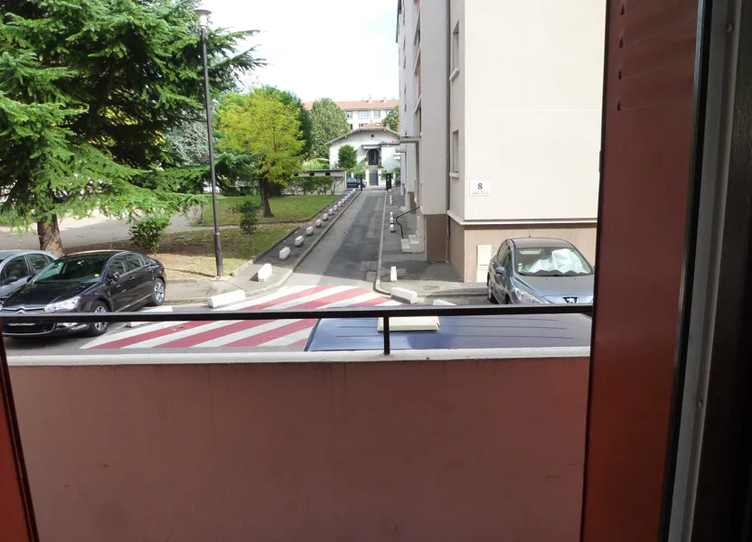 Flat Rue Anatole France in Villeurbanne